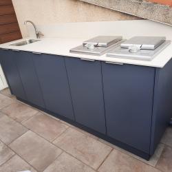 Outdoor aluminum kitchen in Anthracite Grey