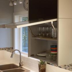 schadstofffreie nachhaltige Aluminiumküche - eternAL in Schokoladenbraun, modern und  simple von IMDesign
