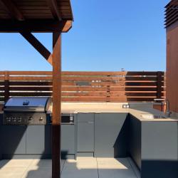 Outdoor aluminum kitchen in Anthracite Grey